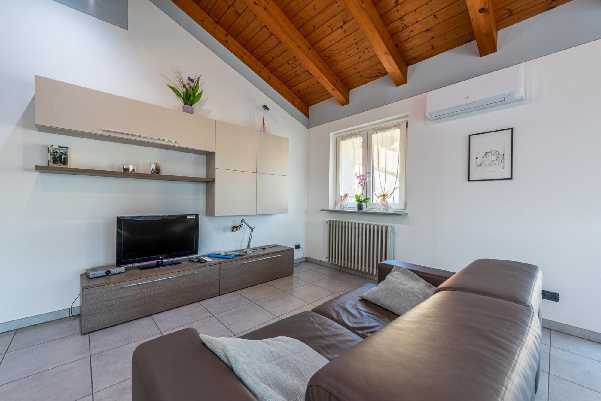 In Piazzetta Holiday Apartments, Barolo Eksteriør bilde