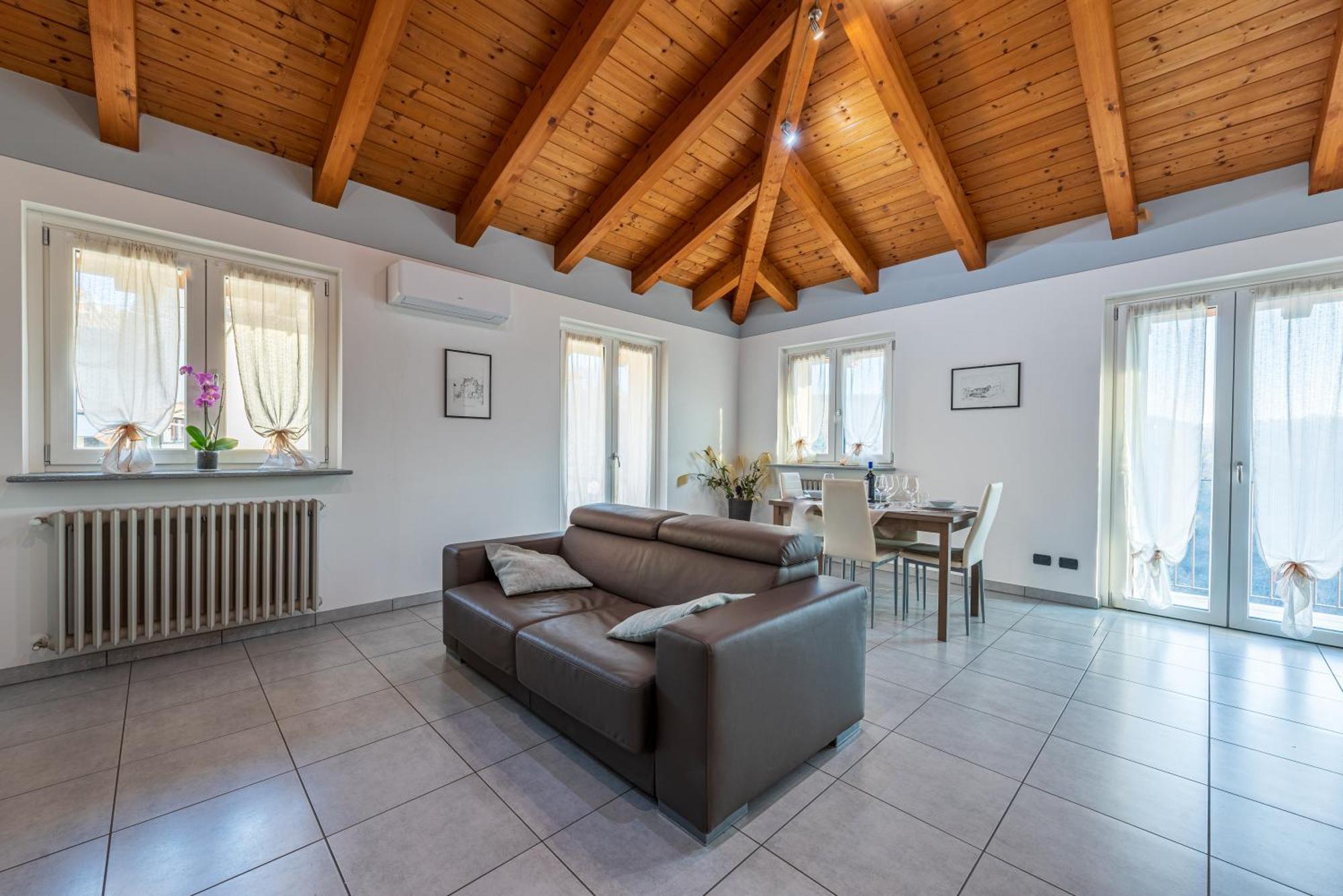 In Piazzetta Holiday Apartments, Barolo Eksteriør bilde