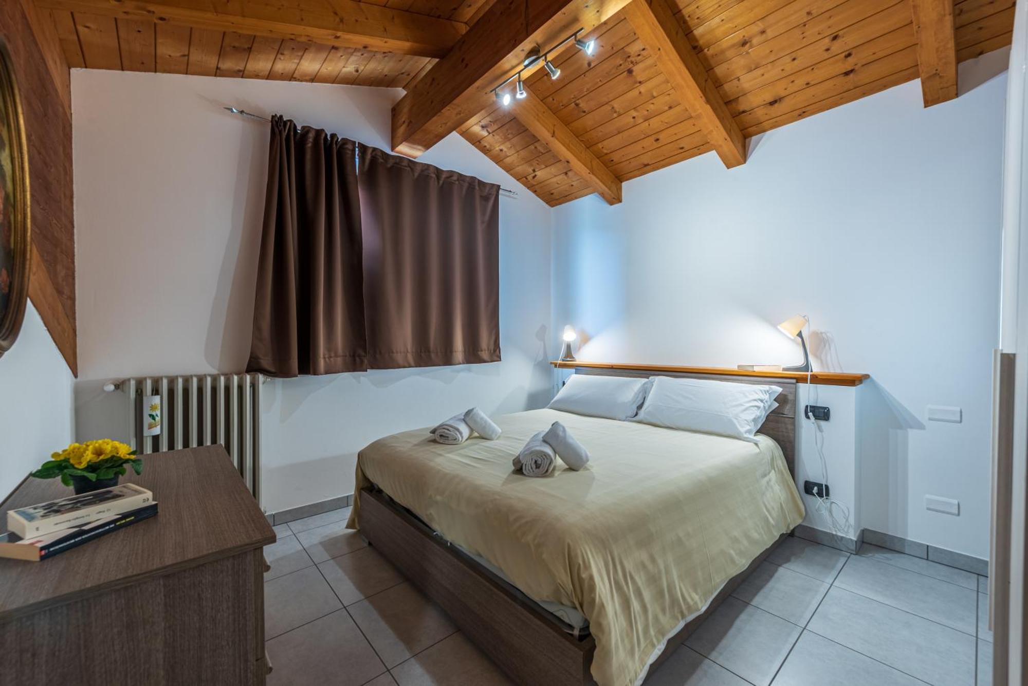 In Piazzetta Holiday Apartments, Barolo Eksteriør bilde